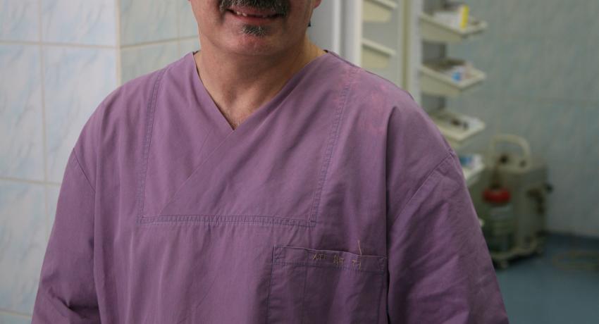 Mr Vahidi in scrubs pre-op